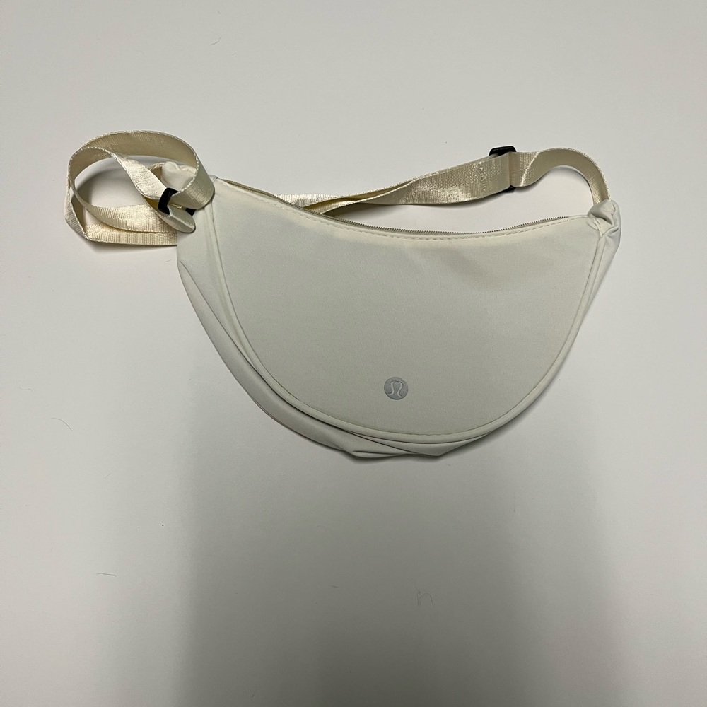 Lululemon Crossbody Bag / OS